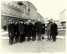 Prasidėjus S. Kovaliovo teismo procesui Vilniuje, 1975 m. gruodžio mėn. iš Maskvos atvyko didelė grupė Rusijos disidentų. Akademikas A. Sacharovas – penktas iš dešinės Prasidėjus S. Kovaliovo teismo procesui Vilniuje, 1975 m. gruodžio mėn. iš Maskvos atvyko didelė grupė Rusijos disidentų. Akademikas A. Sacharovas – penktas iš dešinės
