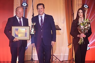 Išdalyti „Auksinių feniksų“ apdovanojimai