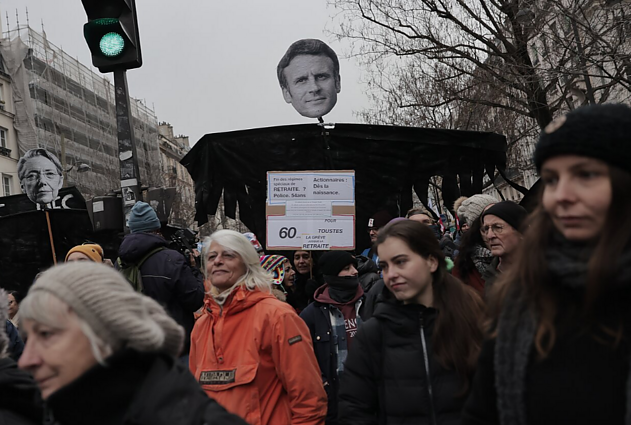Politologė apie protestus Prancūzijoje: tai sukaustė šalies gyvenimą, bet vargu ar pakeis vyriausybės planus