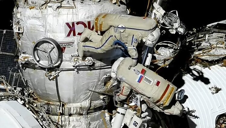 Dėl tarptautinių sankcijų Rusijai užsiveria ir kosmoso erdvė – ji gali likti kosminiame užribyje