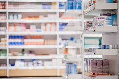 Vaistinė / Asociatyvi