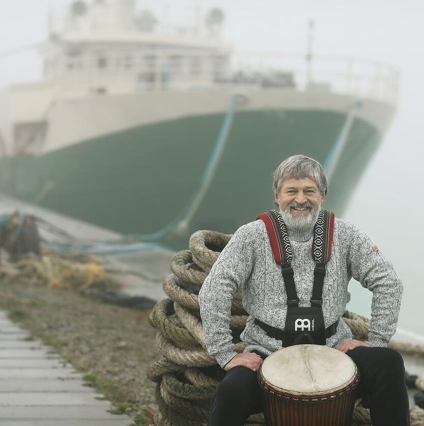 Teramuzika. Asmeninė muzikos terapeuto patirtis. Pokalbis su mokytoju, muzikos terapijos specialistu, gongų atlikėju Linu Švirinu