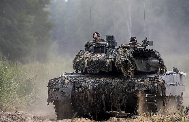 Ne tik apie tankų tiekimą, bet ir jų kiekio svarbą kalbantis Medalinskas: vasarį Ukrainoje gali prasidėti dideli mūšiai