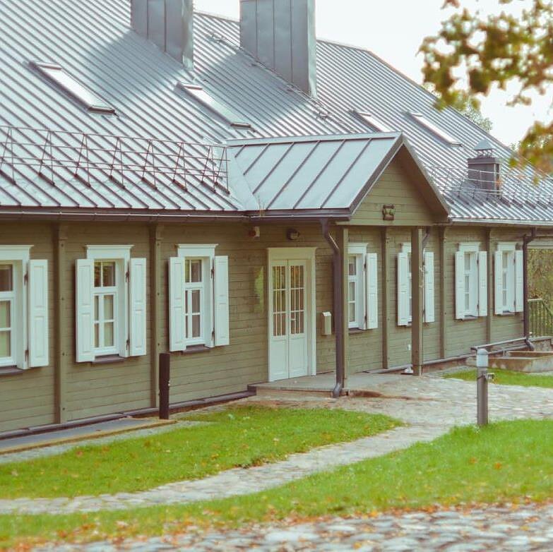 Tarp gatvių. Keliam nykščius už Anykščius!