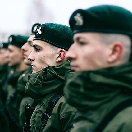 Karo prievolės ir komplektavimo tarnyba nesuranda daugiau nei 6-ių tūkstančių šauktinių