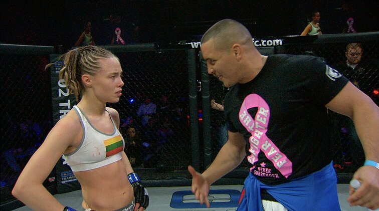 Kadras iš Mariaus A. Markevičiaus dokumentinio filmo „Rose Namajunas: aš esu čempionė“.