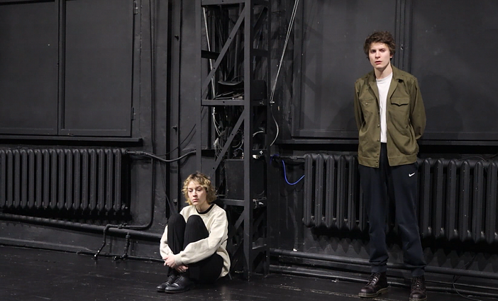 Kultūros diena. Pokalbis su Sigitu Benečiu, premjera „Nepalaidoti mirusieji“ bei pasakojimas apie Gintauto Akstino kūrybą