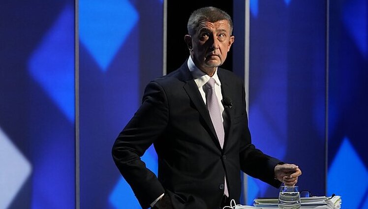 Skandalo neišvengęs milijonierius ar į pensiją išėjęs NATO generolas: paaiškės, kas taps naujuoju Čekijos prezidentu