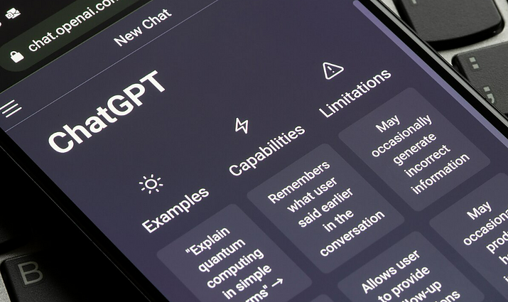 Svarbi valanda. Ar pokalbių robotas „ChatGPT“ – iššūkis švietimui?