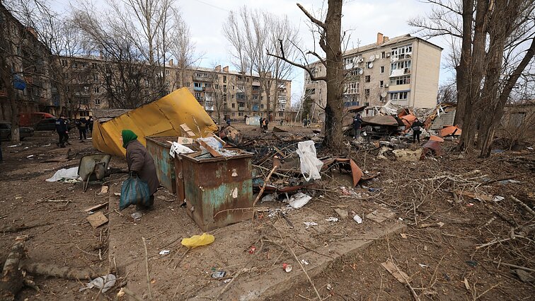 Žinios. Ukrainos žvalgyba: Rusija naują puolimo bangą pradės vasario 24-ąją