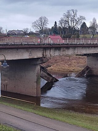 В Кедайняй обрушился мост
