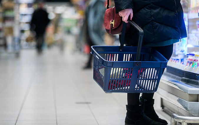 Ekonomika auga, bet kainos – rekordinės: dalis ekonomistų vasarą prognozuoja krizę