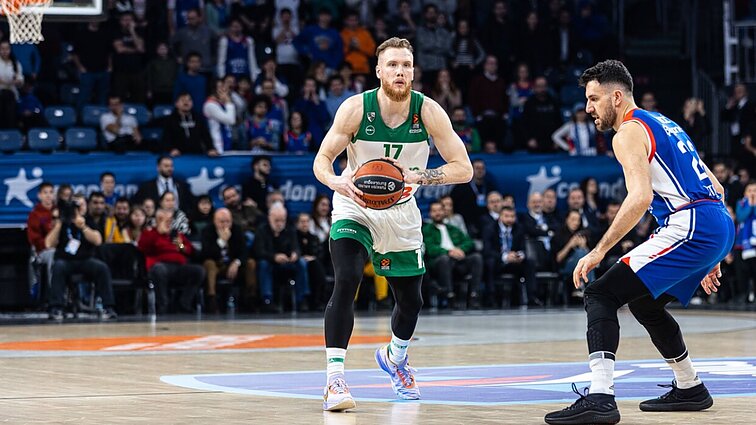 Eurolyga per LRT. Kauniečiai strigo puolime: „Žalgiris“ Stambule kol kas atsilieka prieš „Anadolu Efes“