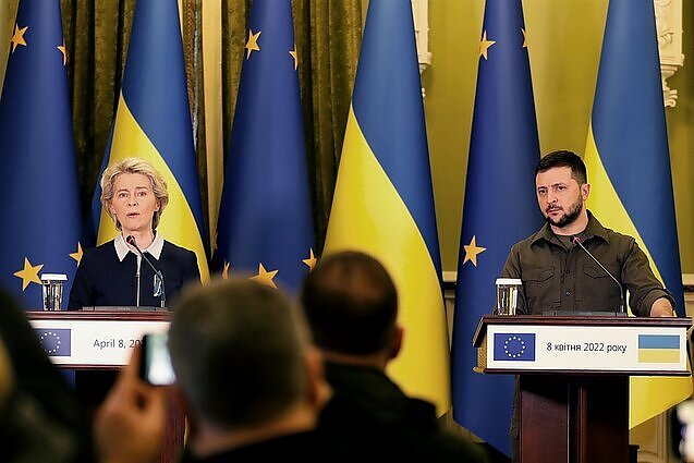 Žinios. Ukrainoje – EK vizitas: aptars ES paramą, sankcijas Rusijai ir Ukrainos siekį tapti Bendrijos nare