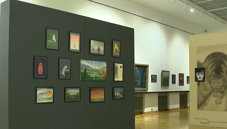 Simbolizmas ir šiurpą keliančios detalės: parodoje – darbai iš įvairių šalių muziejų ir net psichiatrijos ligoninės kolekcijų