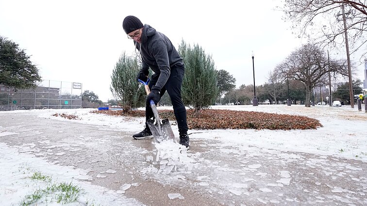 Žinios. JAV meteorologai skelbia apie „istorinę“ šalčio bangą: vėjai nušalimus gali sukelti vos per 10 minučių