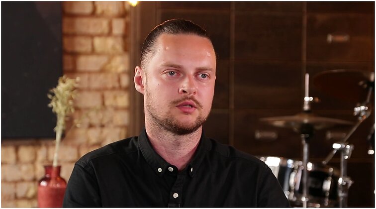 Kadaise sunkią traumą išgyvenęs Matas dabar vežioja paramą Ukrainai: dovanoti yra geriausias jausmas