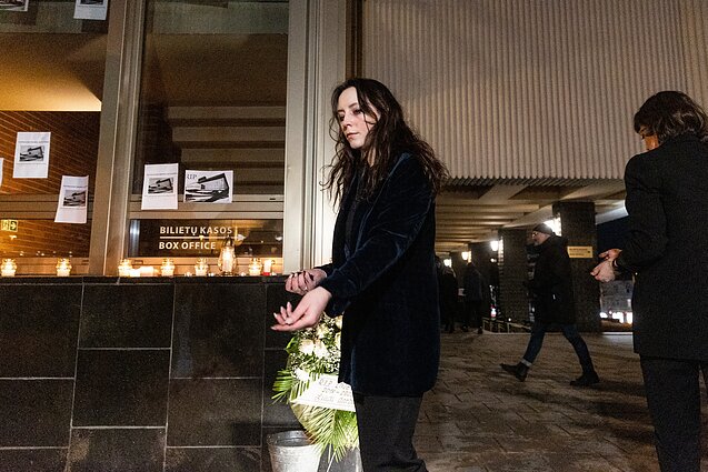 Palaikymo akcija-performansas, skirtas senajai LNOBT vadovybei palaikyti