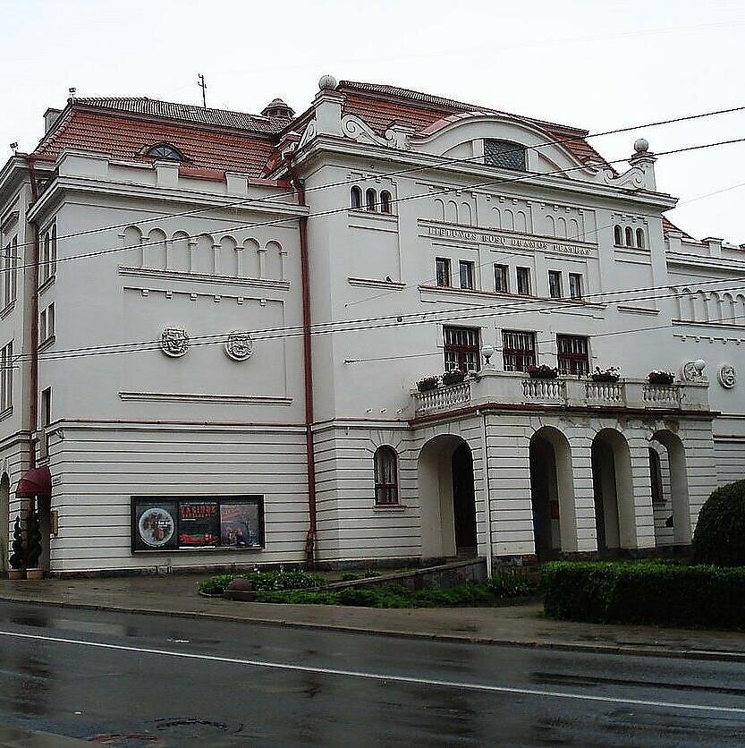 Lietuvos teatruose – vis dar prorusiškų kūrėjų darbai