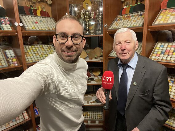 Už Vilniaus. 7800 kamuoliukų sukaupusi stalo teniso žvaigždė iš Joniškio Romualdas Franckaitis: nepajutau, kad man 80 metų