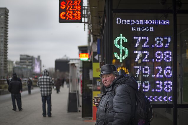 Ieškoma būdų priversti Rusiją atsakyti už karo nusikaltimus: vienas pasiūlymų – įšaldytą rusų turtą skirti Ukrainos atstatymui