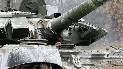 Если российская армия и наступает, то решительным натиском назвать это нельзя