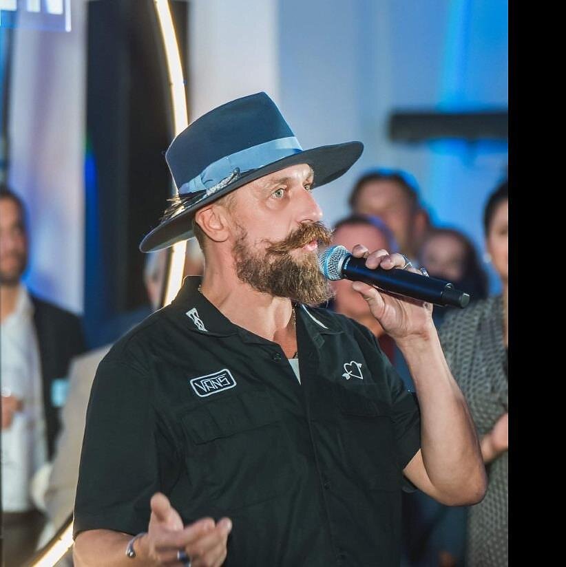 Rajonas. Muzikantas, verslininkas ir grupės „Baltic Balkan“ narys Linas Starkus: Naujininkai yra legendiniai savo nesaugumu praeityje - I dalis