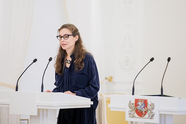 Prezidentūroje įteiktos Nacionalinės premijos. Žibuoklė Martinaitytė-Rosaschi