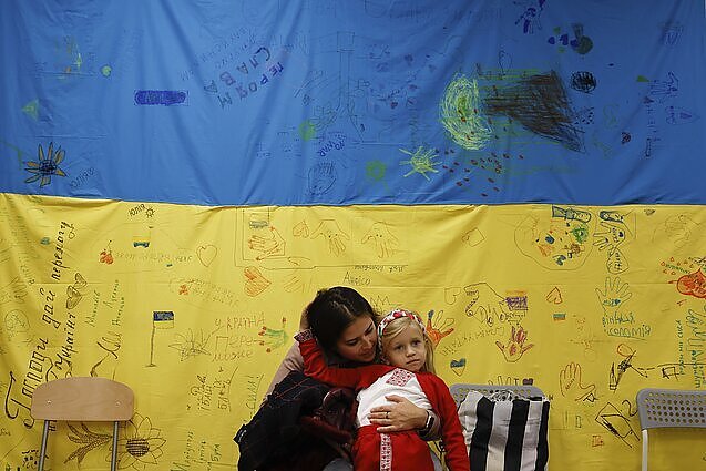 Akcija „Išsiųsk vilties žinutę Ukrainos vaikams“: kviečia rašyti laiškus, kurie įkvėptų vaikus nepasiduoti
