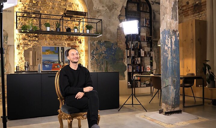 Namai dalgių gamykloje