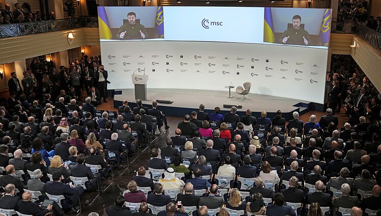 Panorama. Zelenskis: pagalbos greitis – svarbiausias dalykas pergalei (su vertimu į gestų k.)