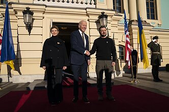 Joe Bidenas ir Volodymyras Zelenskis Kyjive