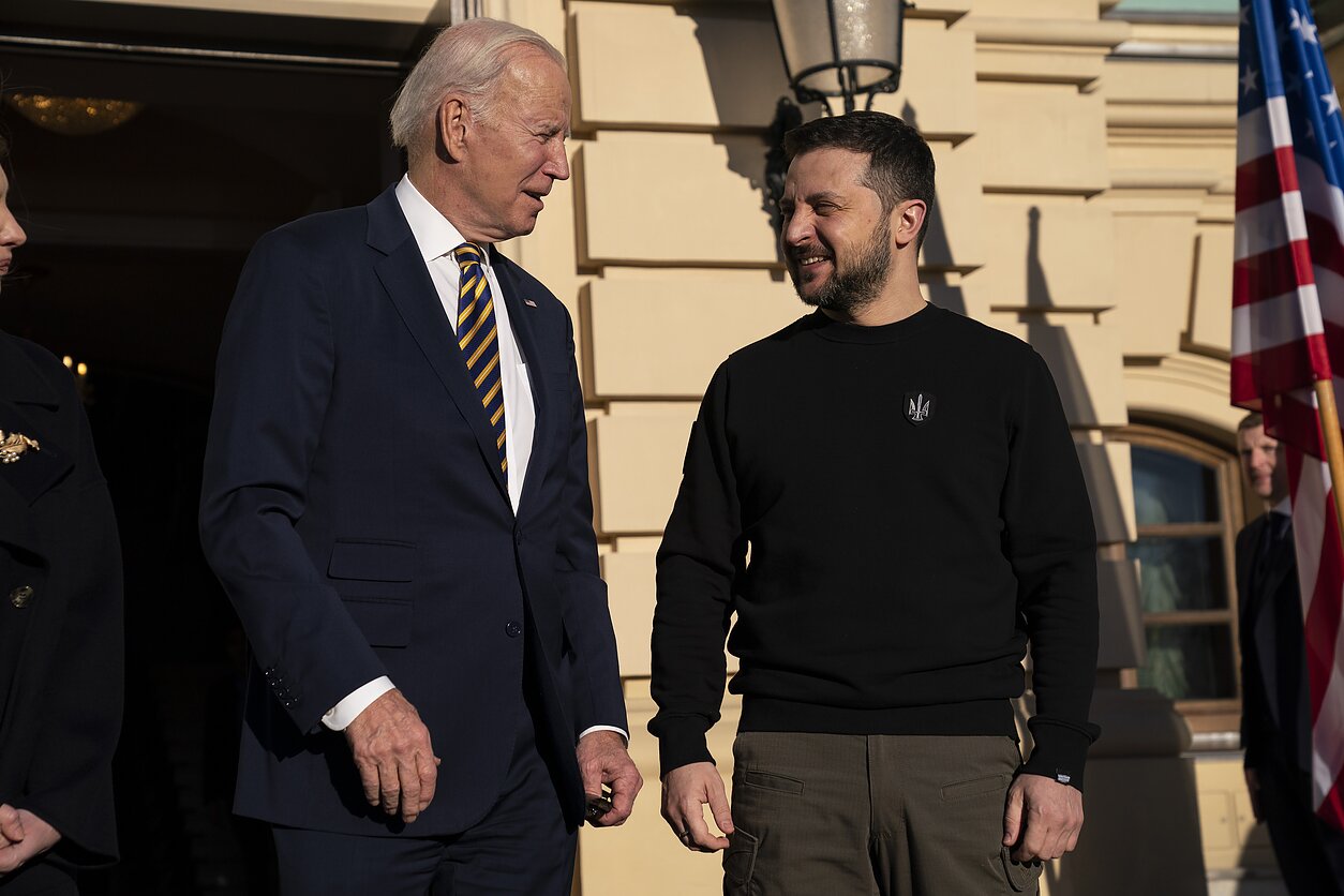Joe Bidenas ir Volodymyras Zelenskis Kyjive