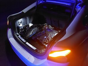Policija sulaikė asmenis, įtariamus vagystėmis iš automobilių