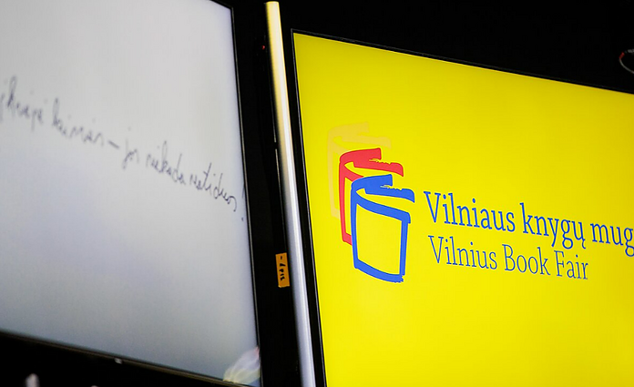 Vilniaus knygų mugėje – ne tik dėmesys literatūrai ir muzikai: čia pinami ir tinklai Ukrainos karių maskuotei