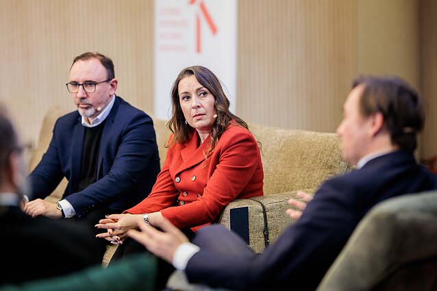Kristina Sabaliauskaitė. Diskusija „Kultūros frontas. Kultūra kaip galia“. Vilniaus knygų mugė 2023 Kristina Sabaliauskaitė. Diskusija „Kultūros frontas. Kultūra kaip galia“. Vilniaus knygų mugė 2023