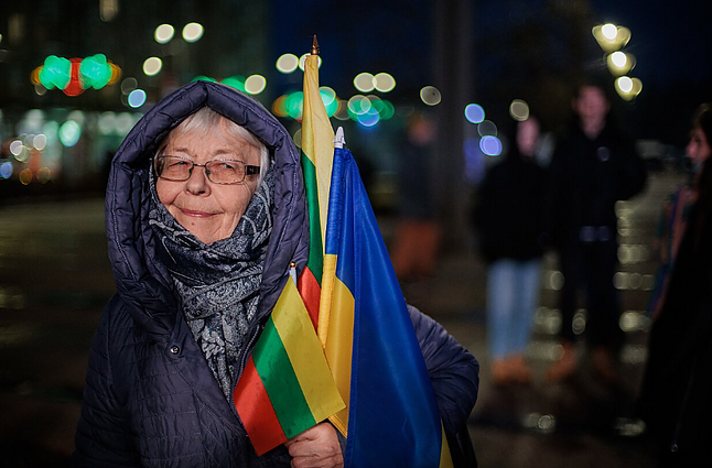 Panorama. Minint karo metines daugelyje Lietuvos miestų surengta vienybės akcija (su vertimu į gestų k.)