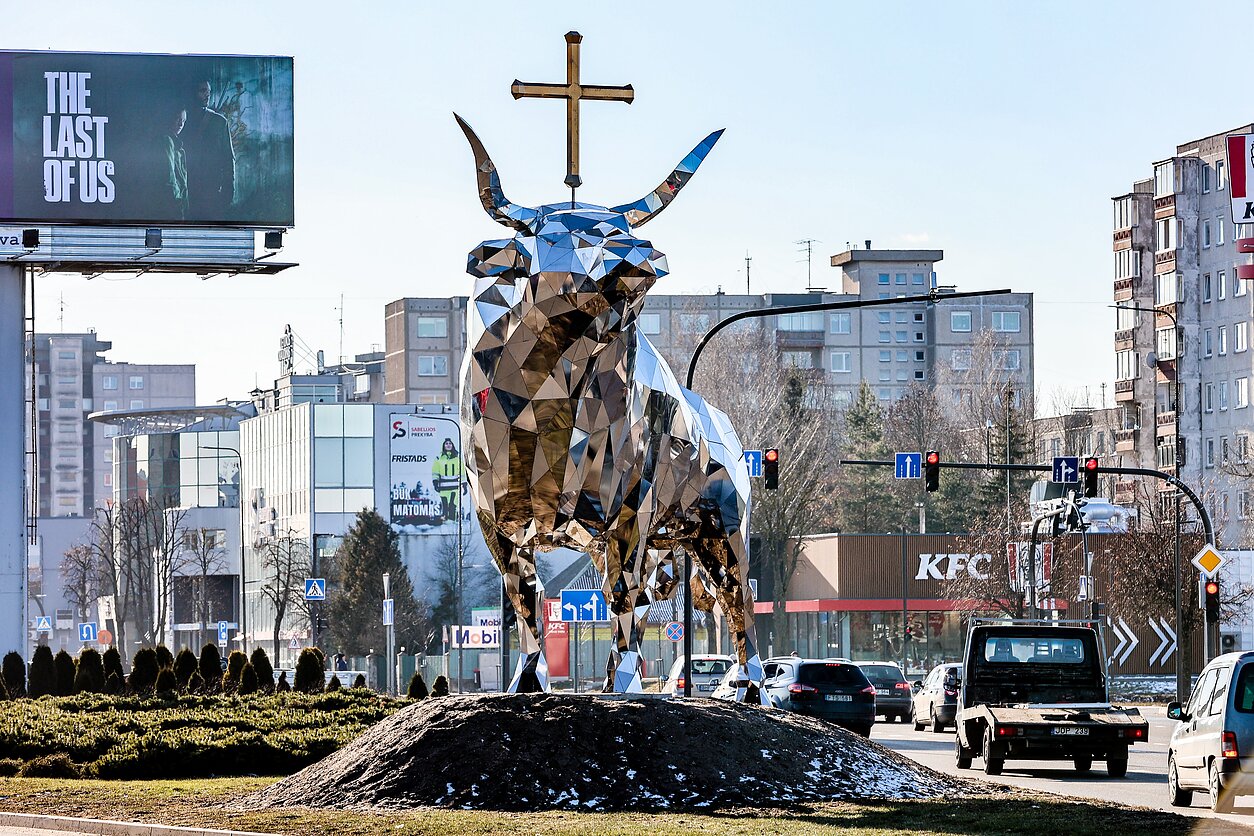 Tauro skulptūra Kaune Tauro skulptūra Kaune