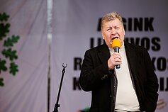 Lietuvos šeimų sąjūdžio mitingas Vilniaus Katedros aikštėje