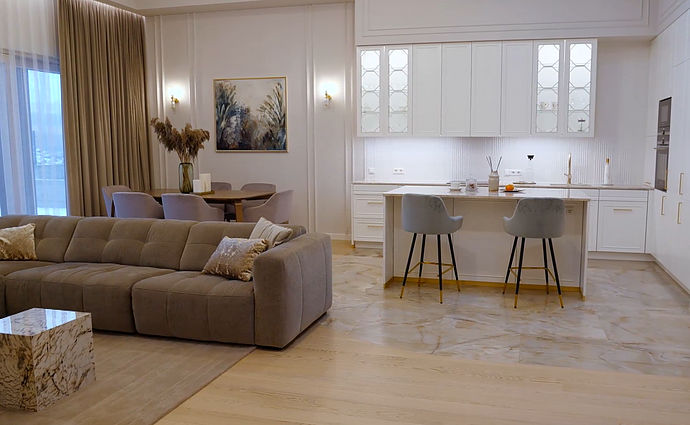 Prabanga žėrinti modernumo ir klasikos samplaika: namas, kupinas blizgių smulkių detalių