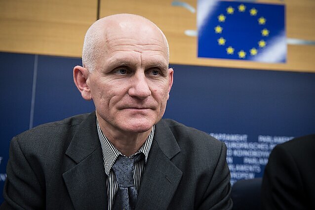 Įvertino Minsko bausmę žmogaus teisių gynėjui Bialiackiui: tai nuosprendis ir Baltarusijos režimo dalyviams