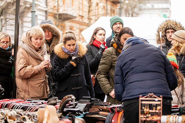 Svarbi valanda. Kaziuko mugė Vilniuje įsivažiuoja: dalis prekybininkų tiki šiemet neblogai uždirbsiantys