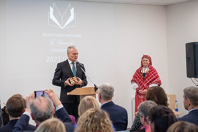 Skuode – 15 metų laukto bibliotekos pastato atidarymas: dovanų šia proga įteikė ir prezidentas