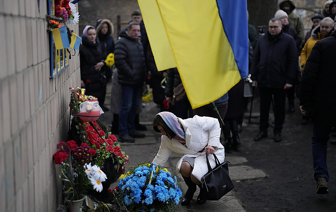 Ukrainiečiai tebelaiko pozicijas Bachmute: mieste gali būti likę virš 4 tūkst. civilių