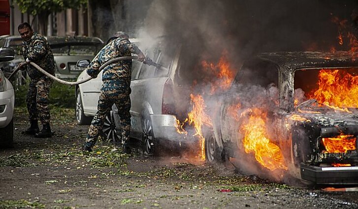 Žinios. Mažiausiai penki žmonės žuvo per susišaudymą Armėnijos ir Azerbaidžano pasienyje