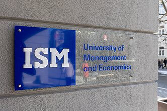 ISM įsikūrė pastate Gedimino pr. ISM įsikūrė pastate Gedimino pr.