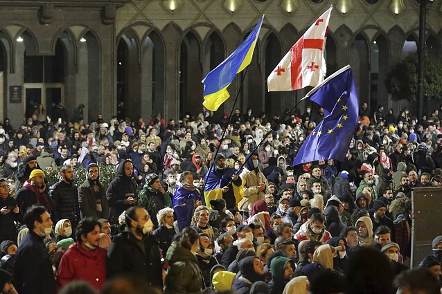 Протесты, вспухнывшие в Грузии после принятия закона об иноагентах