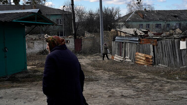 Žinios. Kyjive ir daugumoje šalies miestų atkurtas elektros tiekimas po Rusijos surengtos raketų atakos