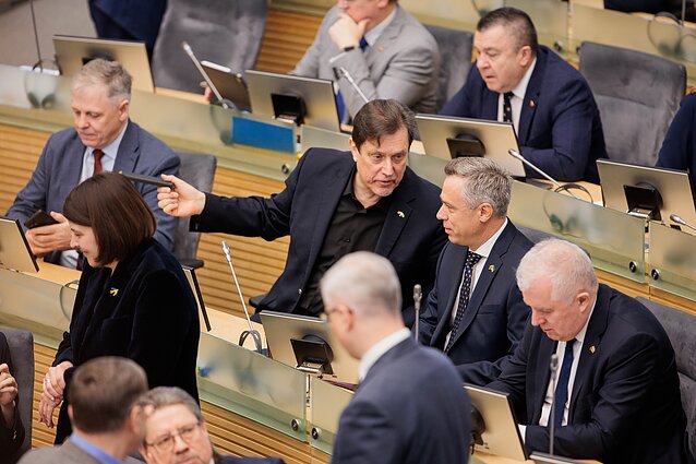 Prasidėjo Seimo pavasario sesija: dėmesys Bartoševičiui bei „Pranešėjo ir Prezidento“ knygos faktų tikrinimui