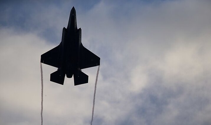 JAV kariuomenė praneša, kad amerikiečių žvalgybos dronas susidūrė su Rusijos naikintuvu